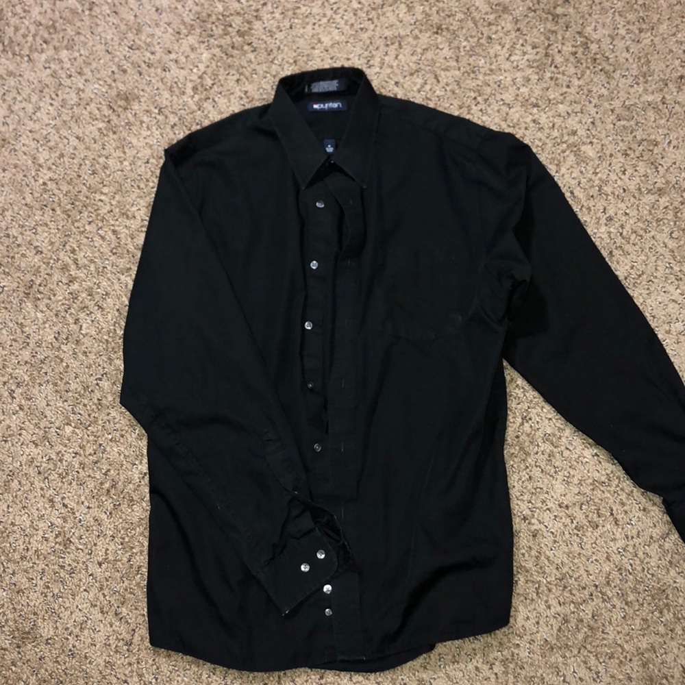 Black wrinkle free shirt